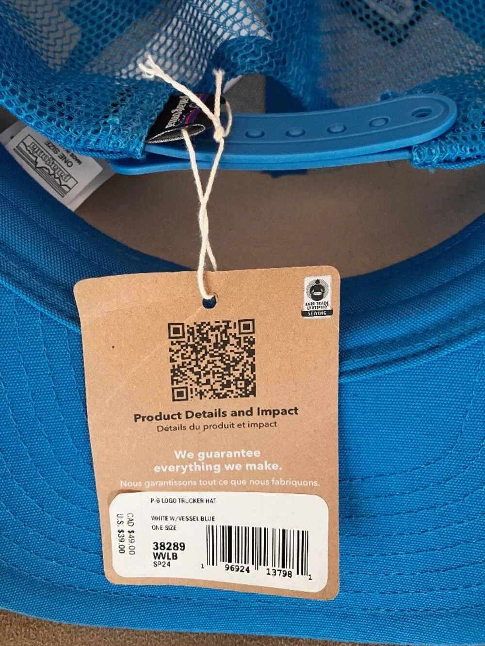 Patagonia Men's P-6 Logo Trucker Hat Unisex White Vessel Blue NWT